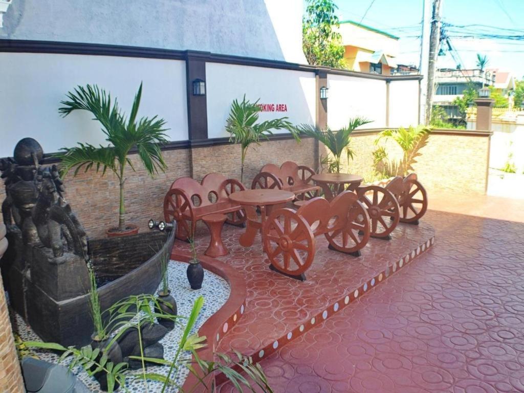 Mayon Backpackers Hostel Легаспи Экстерьер фото
