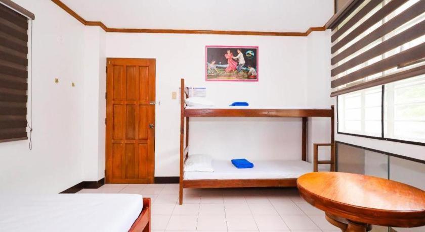 Mayon Backpackers Hostel Легаспи Экстерьер фото